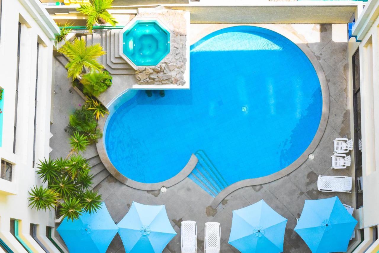 Blue Bay Hotel Салинас Экстерьер фото